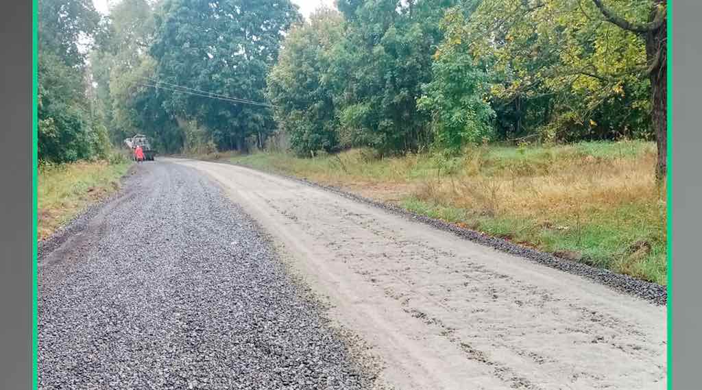 В Клинцовском районе ремонтируют дорогу по нацпроекту