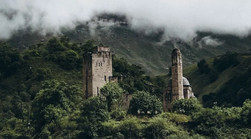 Брянцы могут выиграть путешествие в Санкт-Петербург и  Дагестан