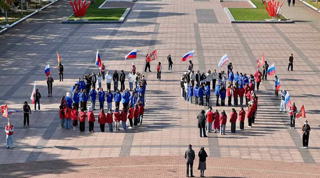 В Брянске прошел патриотический флешмоб #Россия89