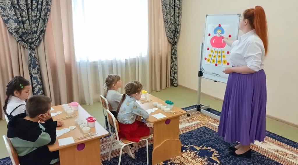 Дымковская барышня