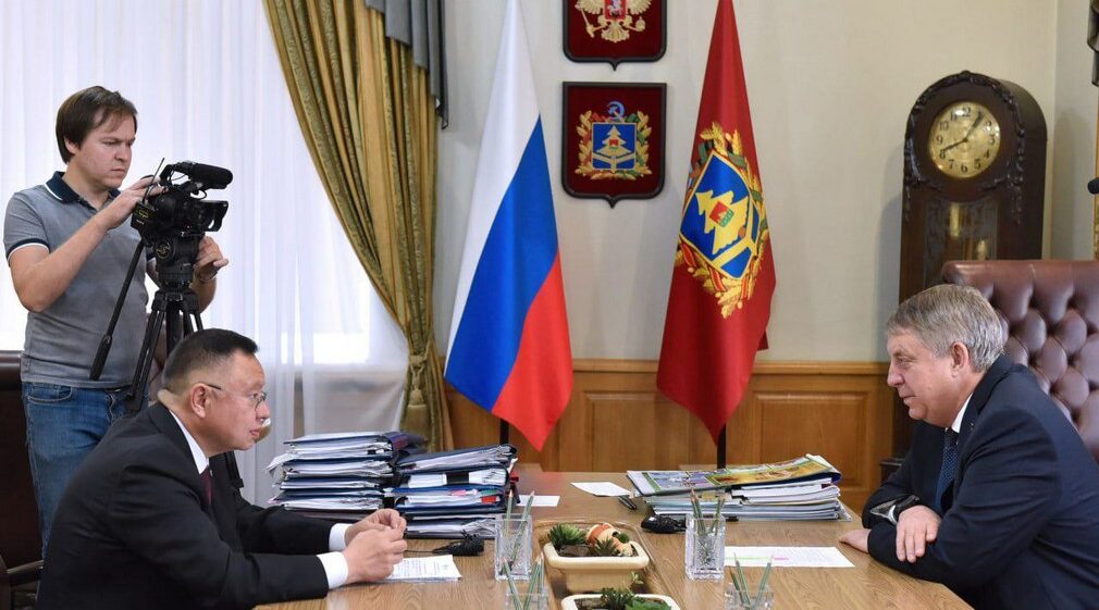 В Брянске с рабочей поездкой побывал министр строительства и ЖКХ Ирек Файзуллин