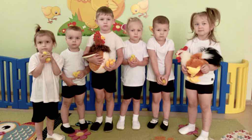 Петушок и его семья 