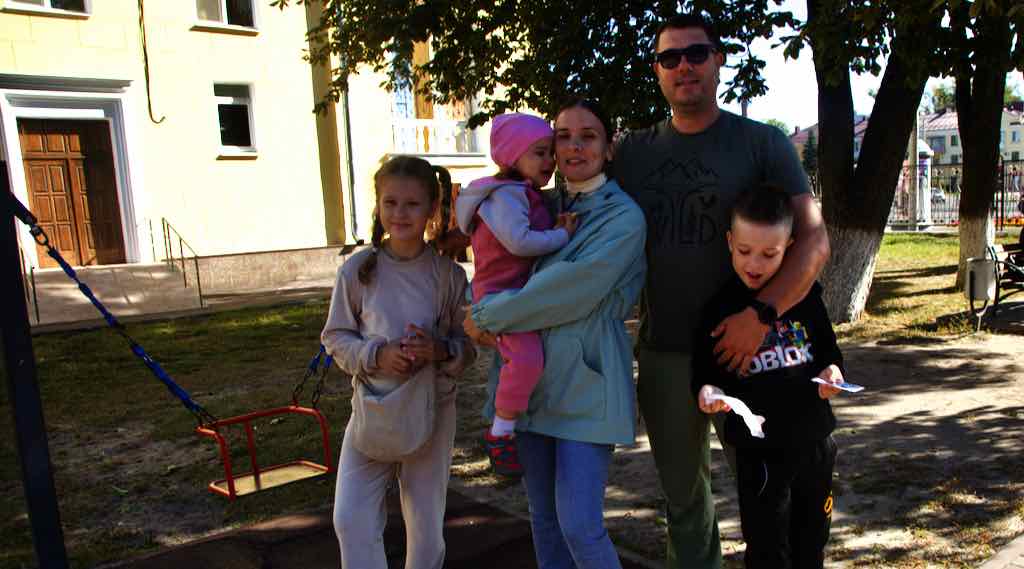 В Брянске на избирательные участки горожане идут целыми семьями