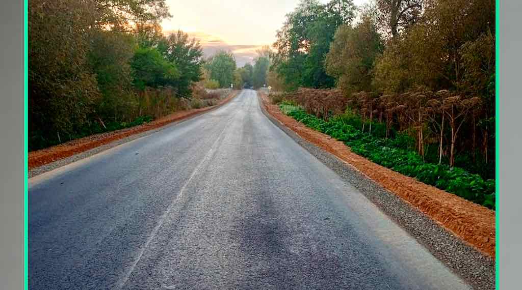 В Новозыбковском округе завершают ремонт дороги на Красную Гору