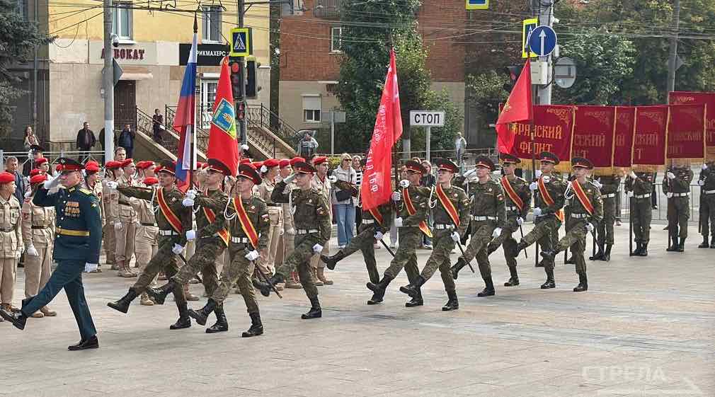 Брянск отметил 82-ю годовщину освобождения от фашистов