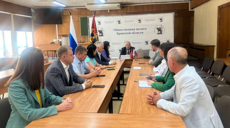 В Брянске правозащитница Ева Меркачева приняла участие в заседании штаба по наблюдению за выборами