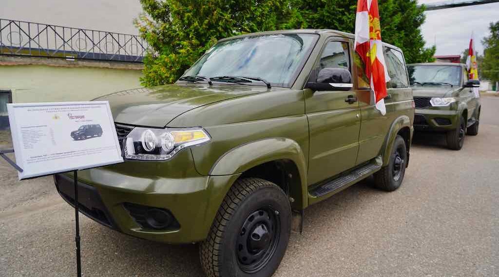 Росгвардия передала автотранспорт брянскому центру «Защита»