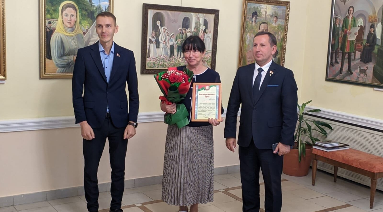 В Беларуси открылась выставка художницы из Жуковки