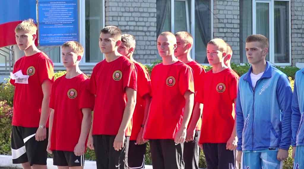 В Брянске состоялась первая военно-патриотическая спартакиада для школьников