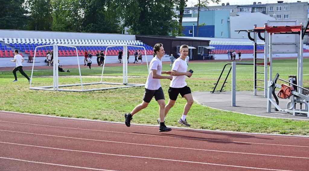 Стадион «Труд» в Новозыбкове стал центром спортивной жизни после реконструкции