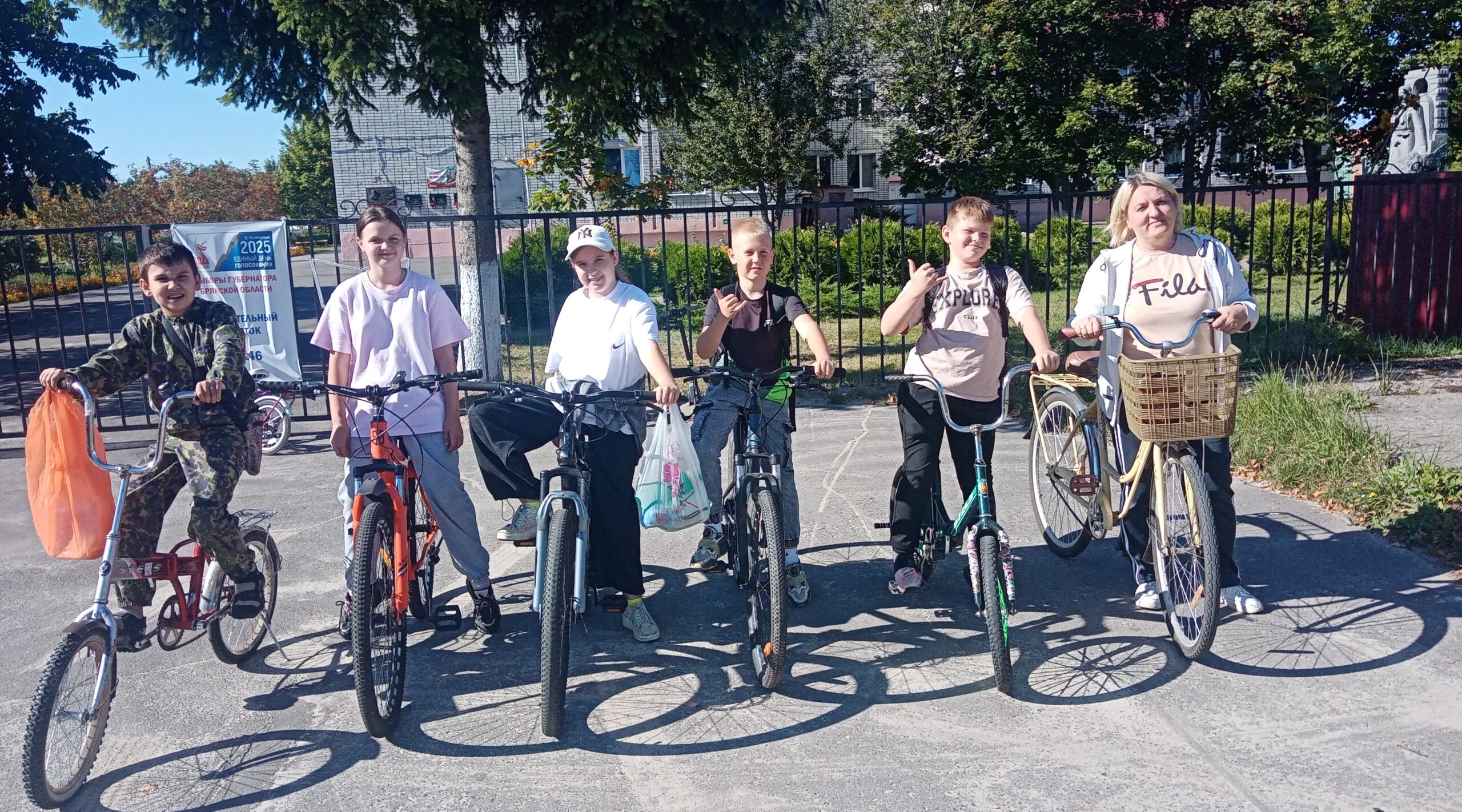 Школьники провели велопробег в честь Дня города