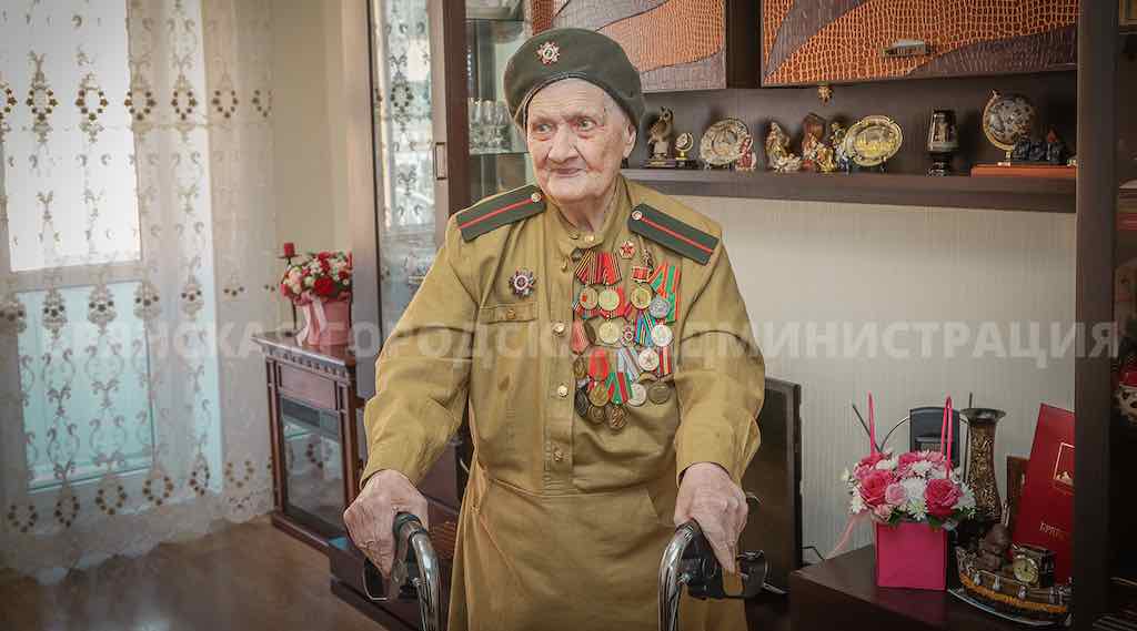 Брянская фронтовичка Полина Сергеева отметила 102-й день рождения