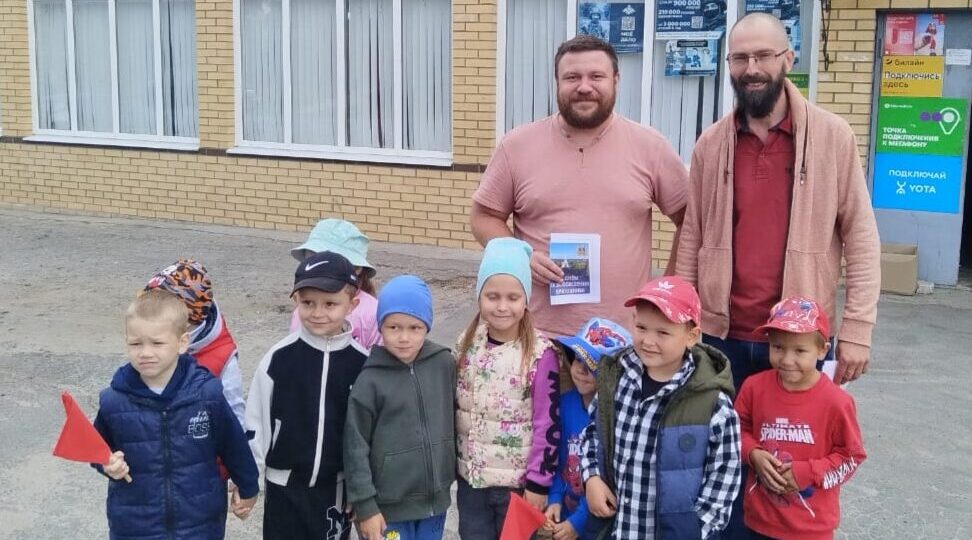 Дошкольники поздравили односельчан