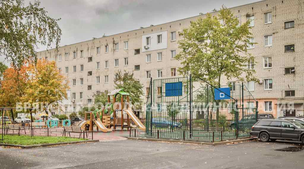 В Володарском районе Брянска завершили ремонт двора