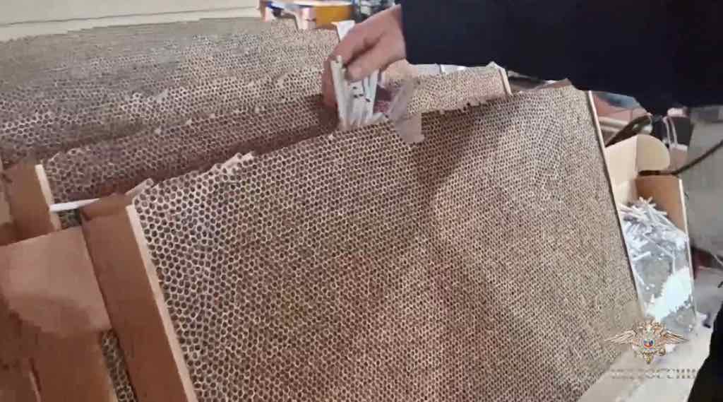 В Брянской области осудили организаторов подпольного табачного цеха