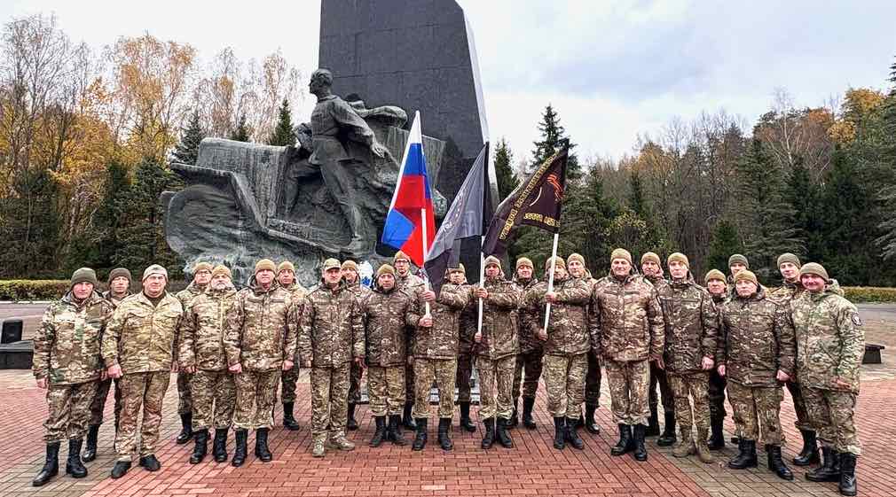 Бойцы БАРС-Брянск отметили День автомобилиста