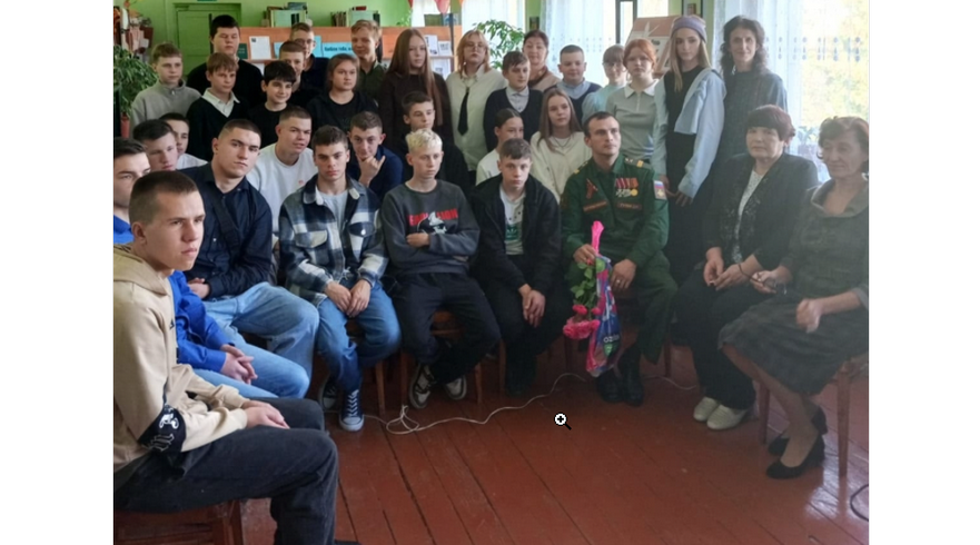 Ветеран СВО поделился своим опытом с молодёжью Брянщины