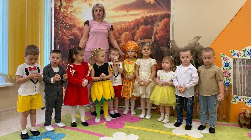 Дошкольники Новозыбкова отправились «В гости к бабушке Марусе»