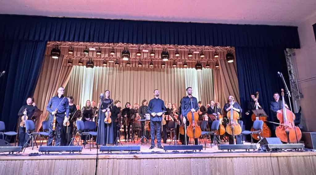 Брянский оркестр сыграл для студентов