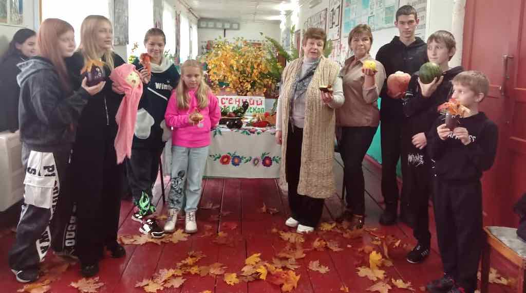 В Усожской библиотеке устроили «Осенний калейдоскоп»