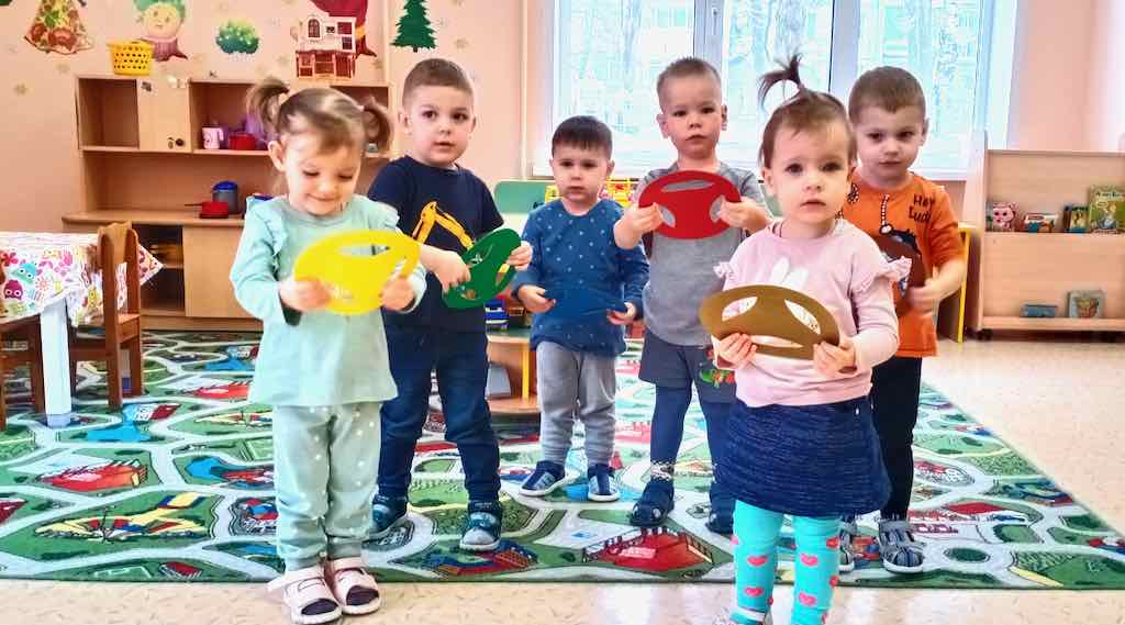 Закрепление навыков безопасного поведения детей на улице