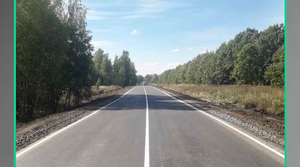 В Комаричском районе отремонтировали участок дороги Комаричи-Севск