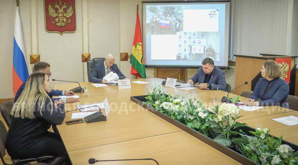 В Брянске началось формирование нового молодежного совета