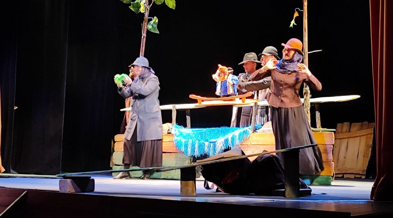 В Брянский областной театр кукол приехали коллеги из Ярославля