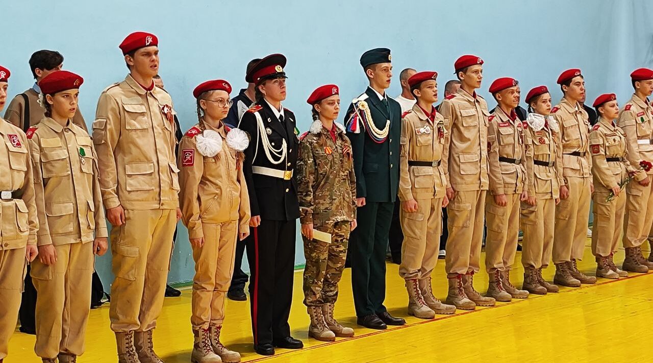 В Брянске прошёл конкурс юных командиров