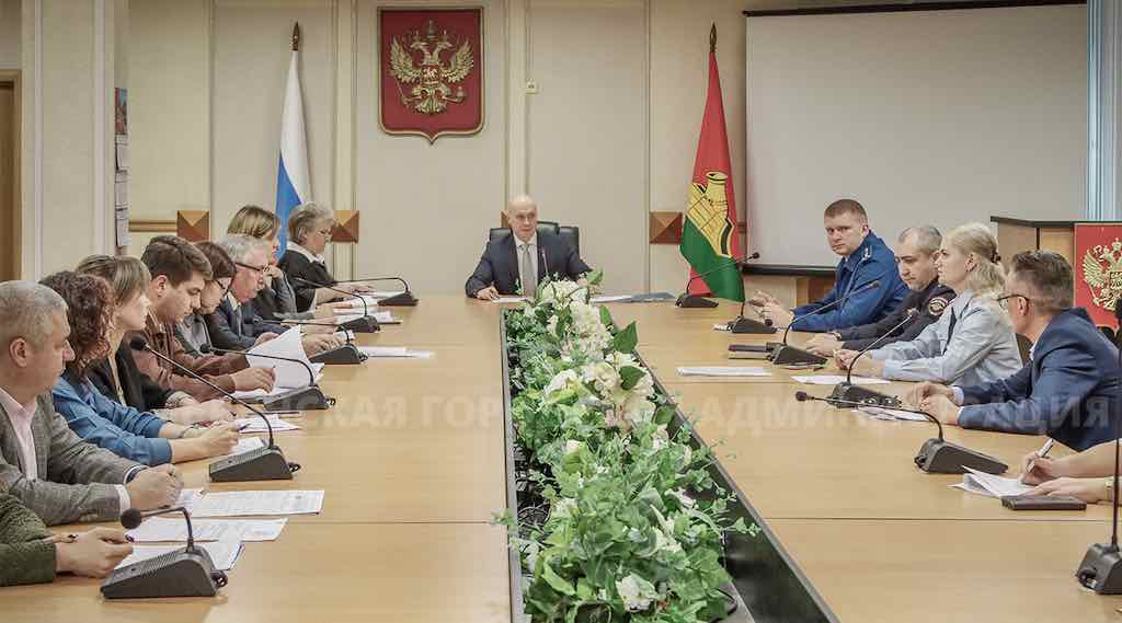 В Брянске 225 подростков поставлены на учёт