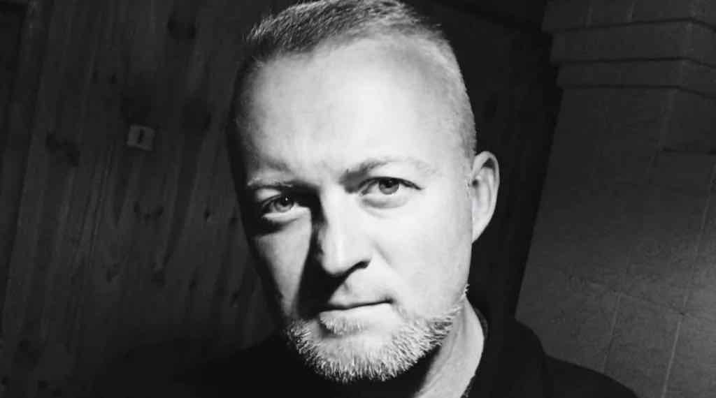 Артист Брянской филармонии претендует на премию «Голос героев»