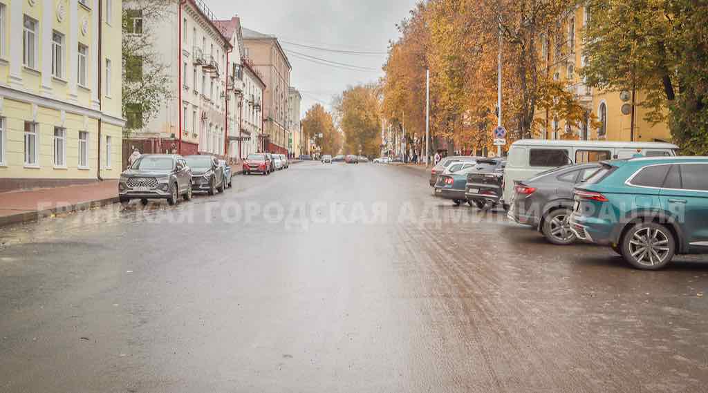 На улице Горького в Брянске завершают капремонт