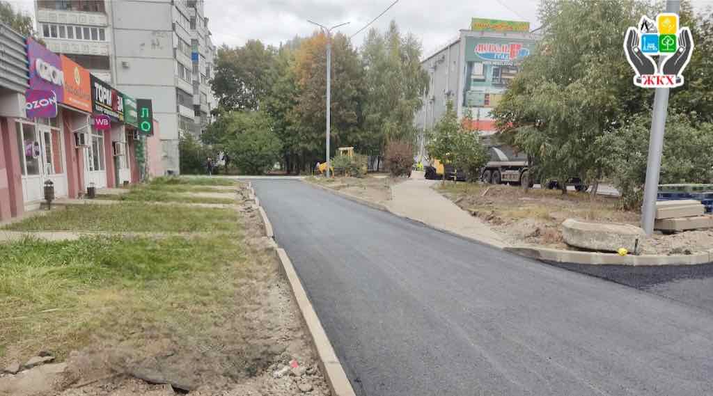 В Брянске завершили капремонт внутриквартального проезда