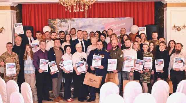 В Брянске выпустили первых участников программы бизнес-обучения для героев СВО