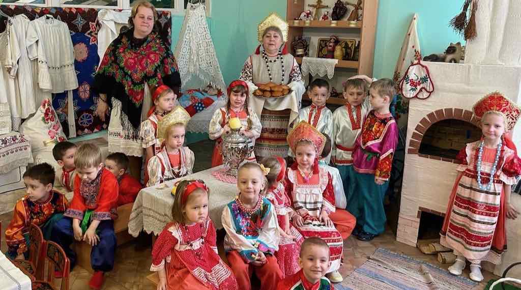 Знакомство с русской избой