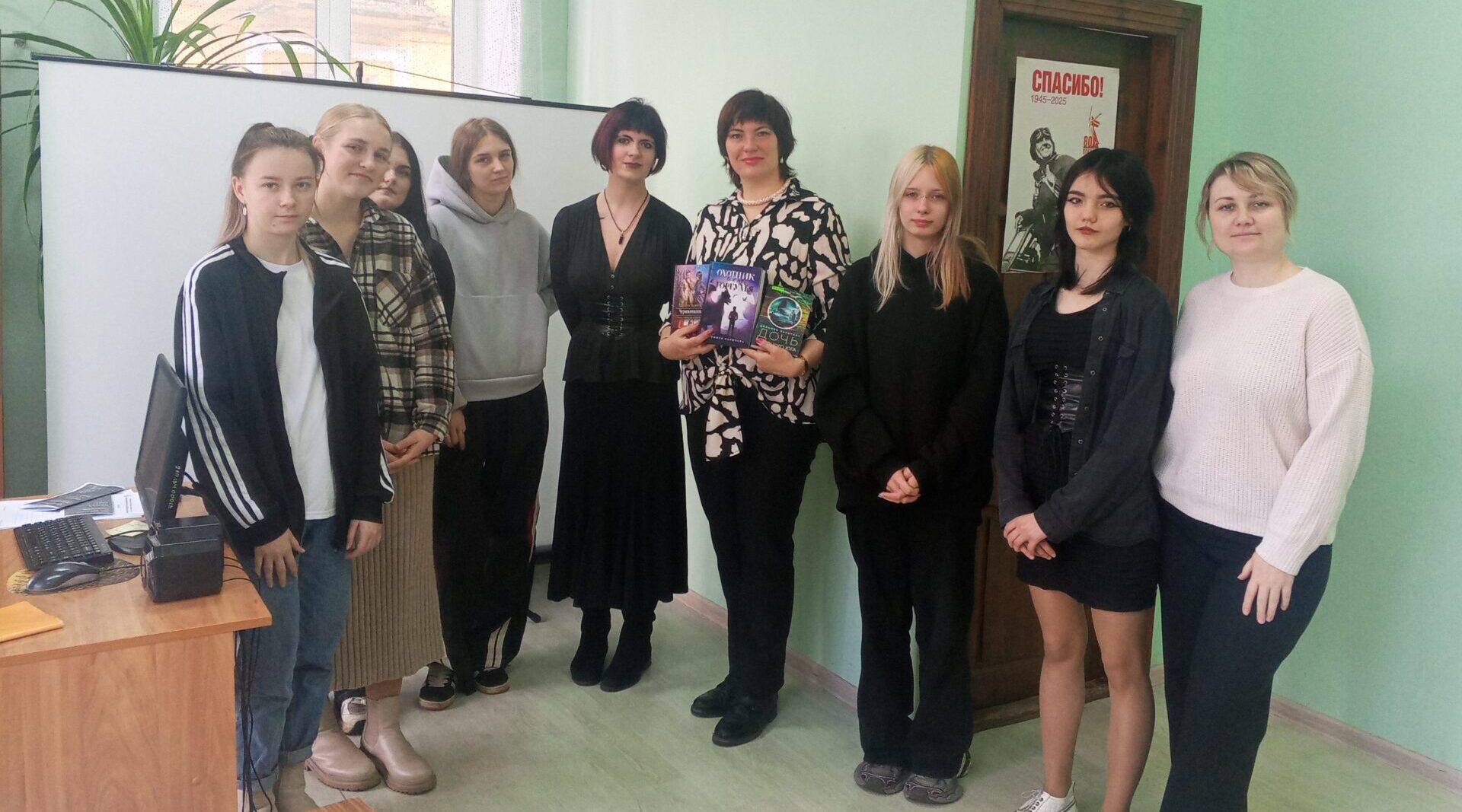 В Детской библиотеке №3 прошла творческая встреча с писателем Еленой Ларичевой