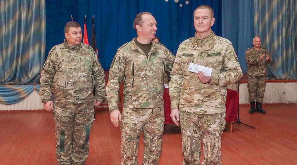 Бойцы отряда «БАРС-Брянск» получили удостоверения ветеранов