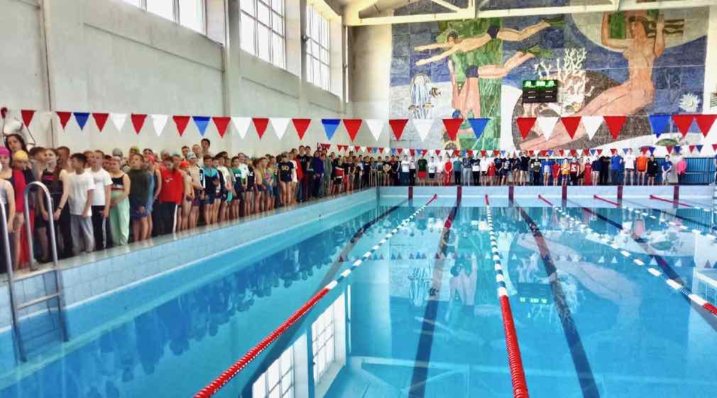 Спортшкола «Дельфин» открывает набор юных пловцов