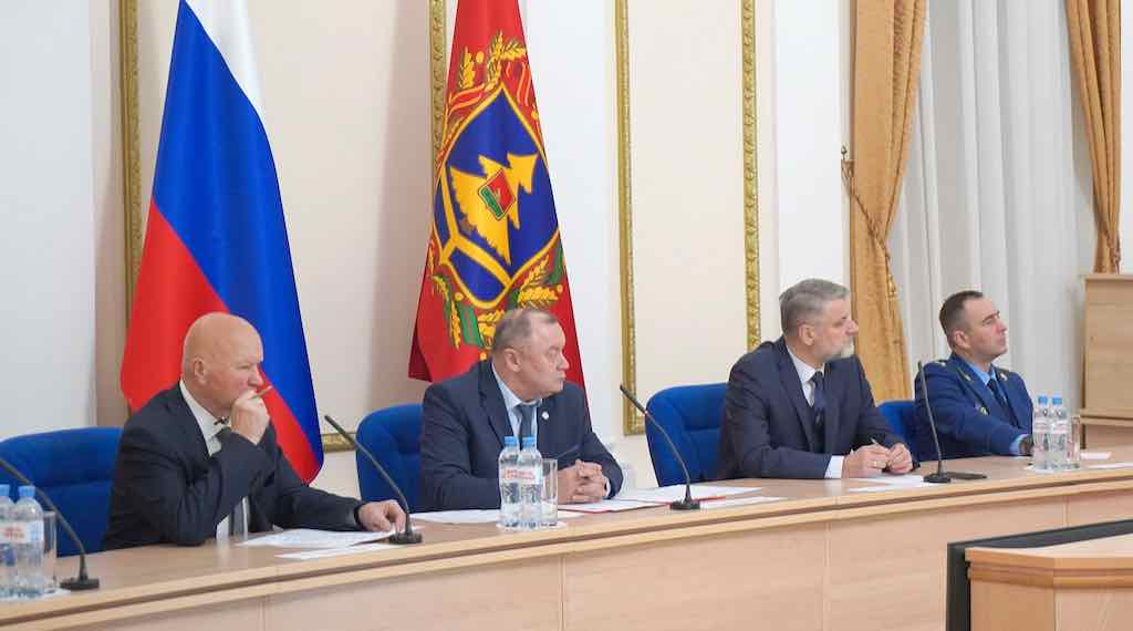 Дорожные службы Брянской области полностью готовы к зиме