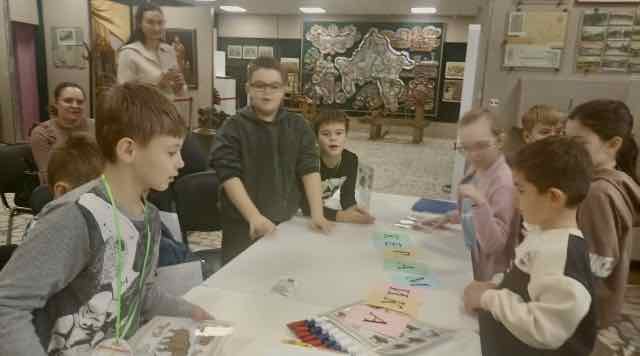 Юные археологи Брянска освоили искусство древней керамики