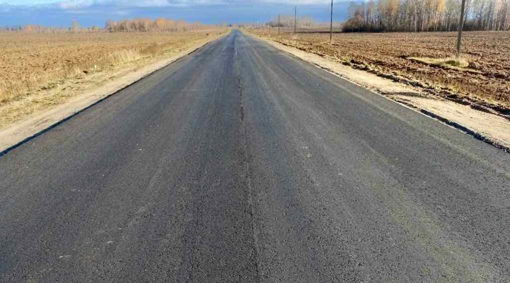 На Брянщине ремонтируют дорогу Красная Гора-Николаевка