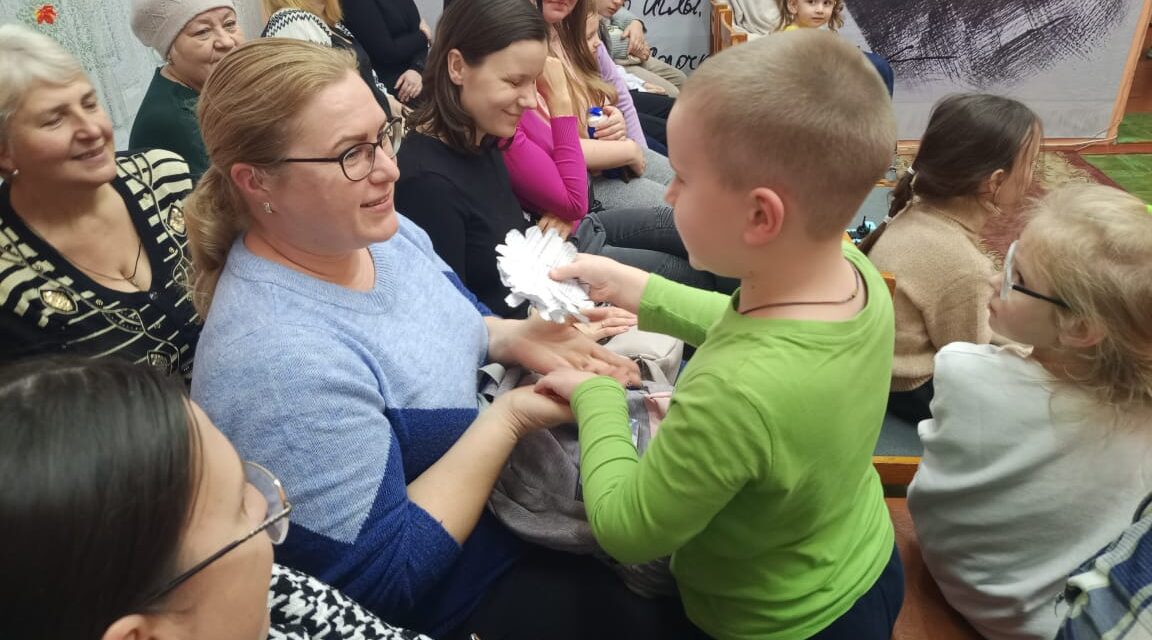 Литературные посиделки посвятили Дню матери