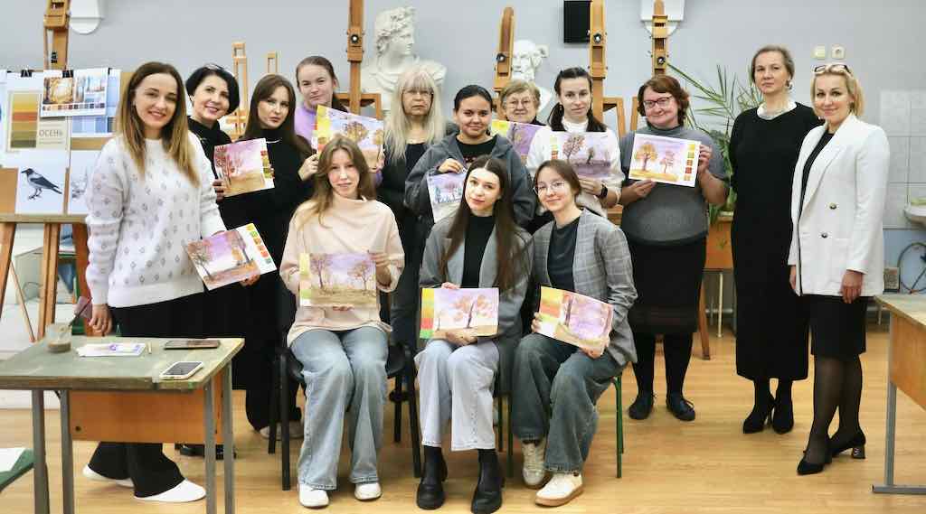 Брянские педагоги допобразования осваивали VR и ИИ на методической неделе