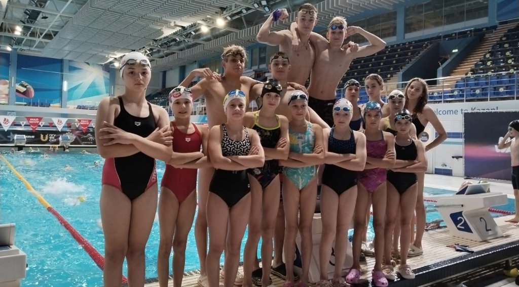 В первый день Всероссийских соревнований по плаванию в Казани брянцы завоевали три медали