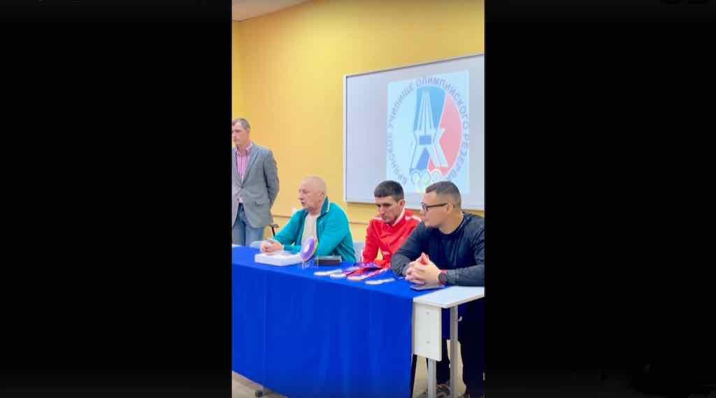 Паралимпийцы провели «Диалог на равных» с брянскими студентами