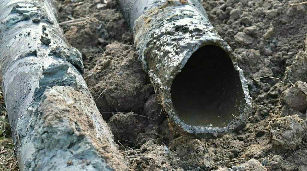 В Новозыбкове продолжают подключать дома к новому водопроводу