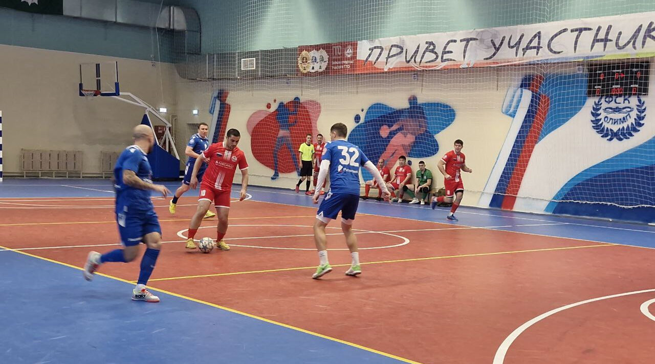 В Дятьково прошёл благотворительный турнир по мини-футболу