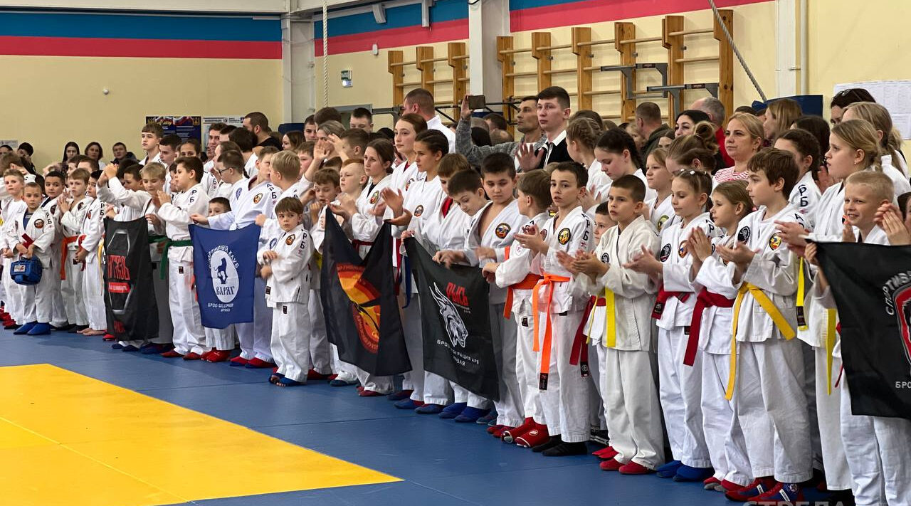 В Брянске стартовал региональный турнир по армейскому рукопашному бою