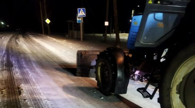 Дороги Брянской области чистят от снега круглосуточно