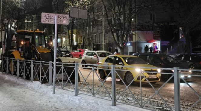 В Брянске усилена работа по уборке снега